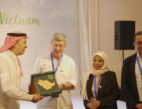 زيارة وفد من الفيتنام